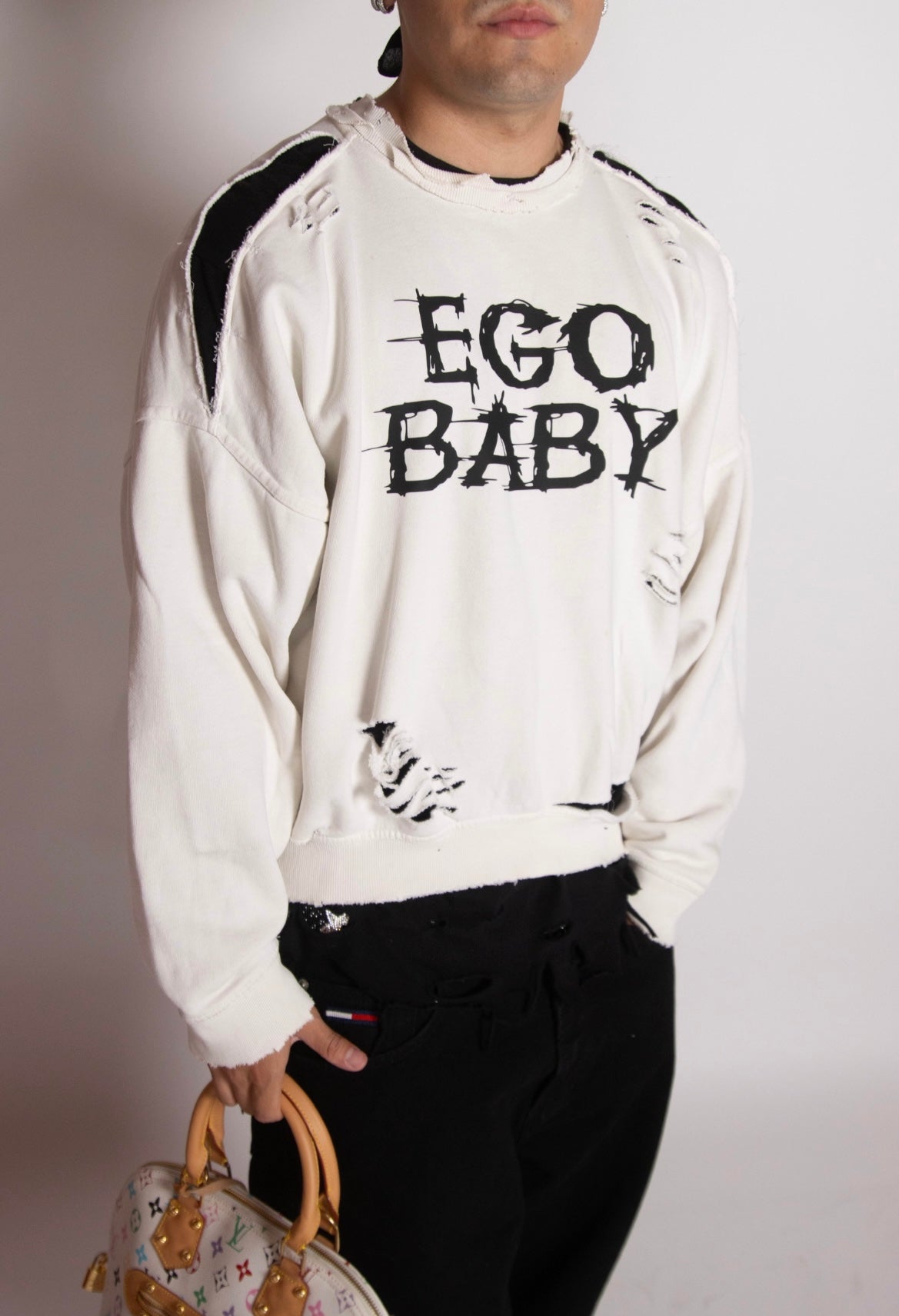 EGO BABY 1-1 white/Black scratched crewneck