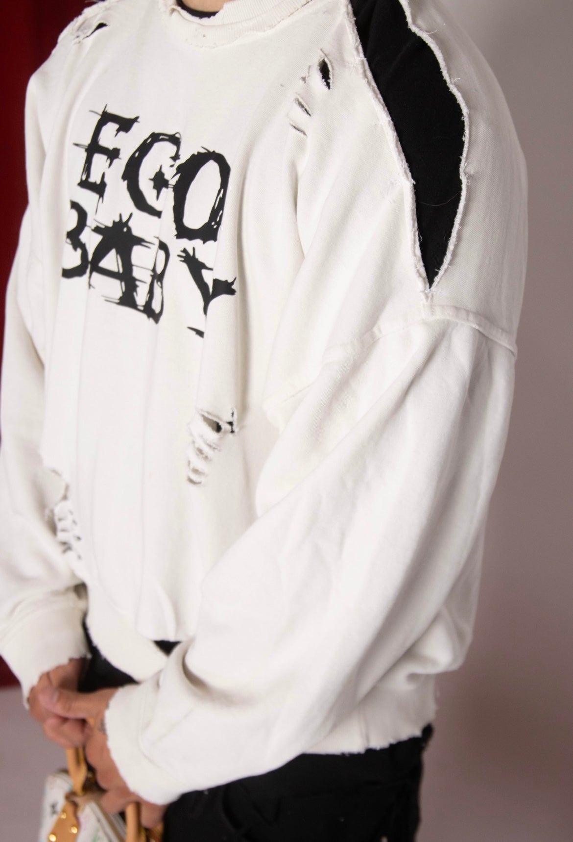 EGO BABY 1-1 white/Black scratched crewneck