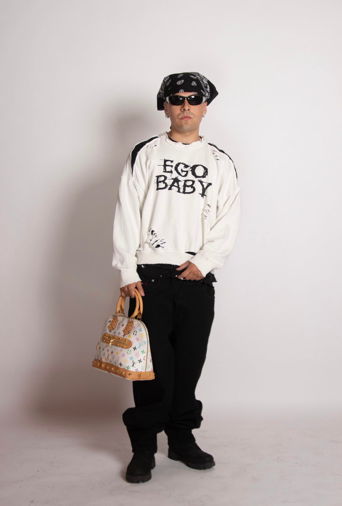 EGO BABY 1-1 white/Black scratched crewneck